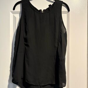 Women’s Forever 21 Black Sleeveless Blouse Size Medium